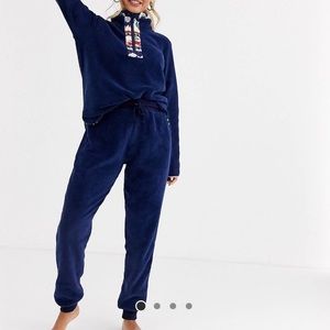 Chelsea Peers cozy pajama set size XS